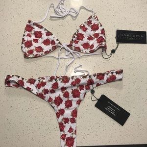 SAME Los Angeles Floral Blanc Vixen Bikini Top